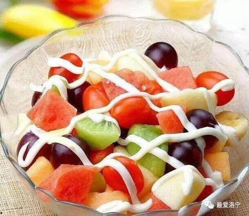 吃瓜群众顶包,揭秘网络舆论背后的真相